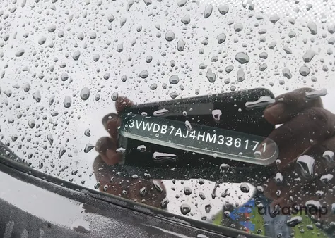 2017 Volkswagen Jetta 1.4T Se z USA, uszkodzony, nr VIN 3VWDB7AJ4HM336171